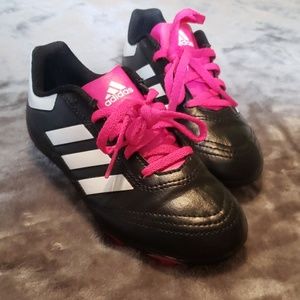 little girl indoor soccer shoes